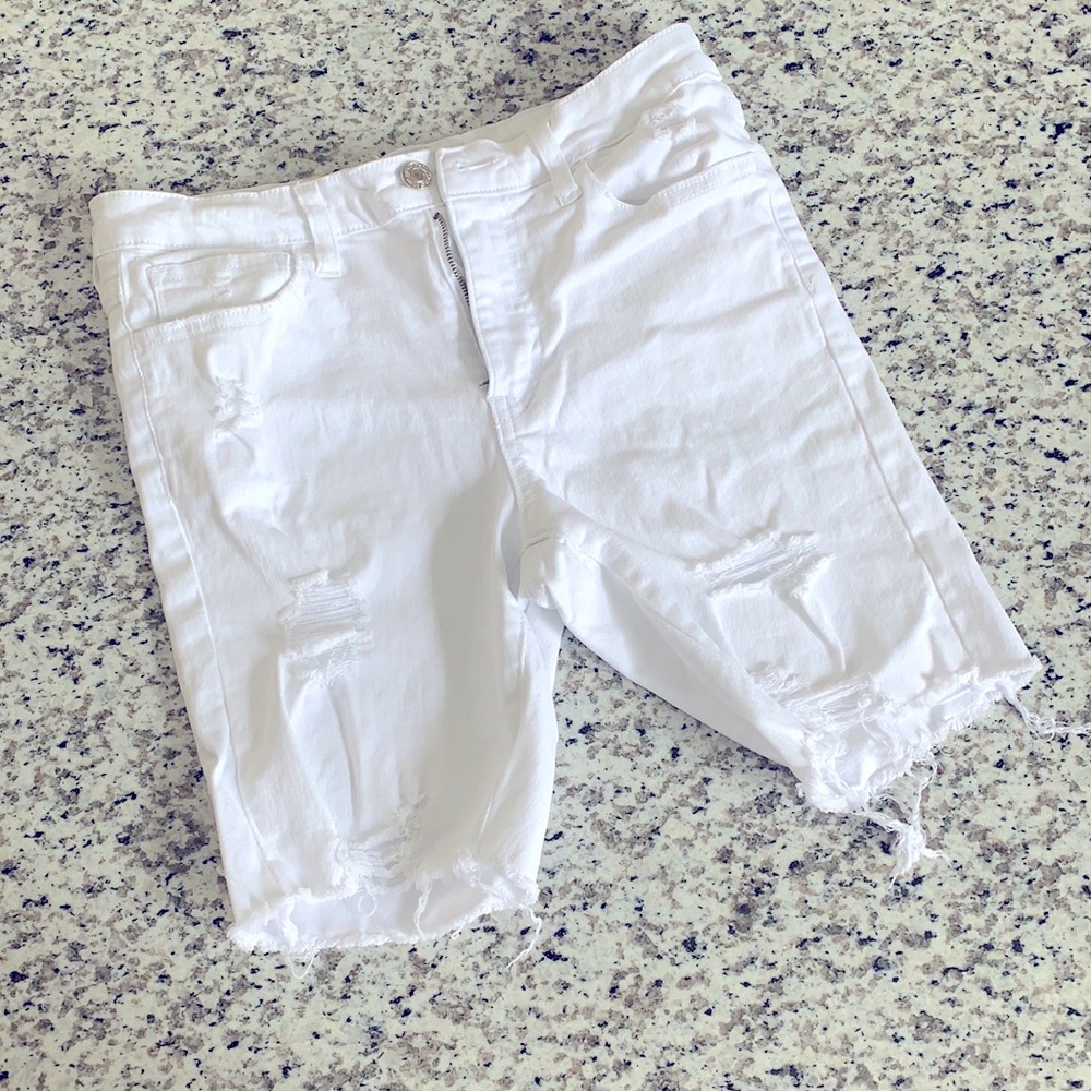 Vervet - White Mid Rise Bermuda Ripped Shorts